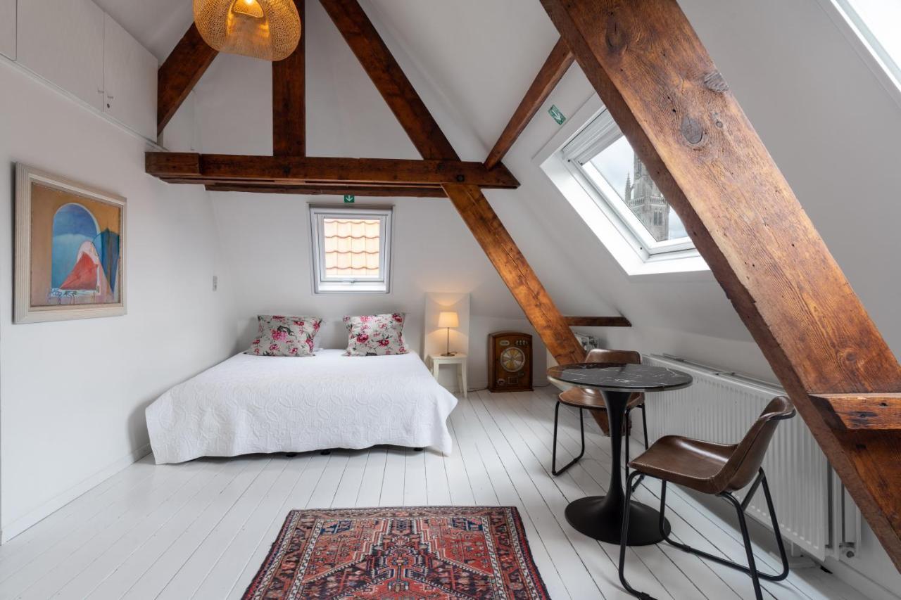 The Blue House Bed & Breakfast Bruges Exterior photo